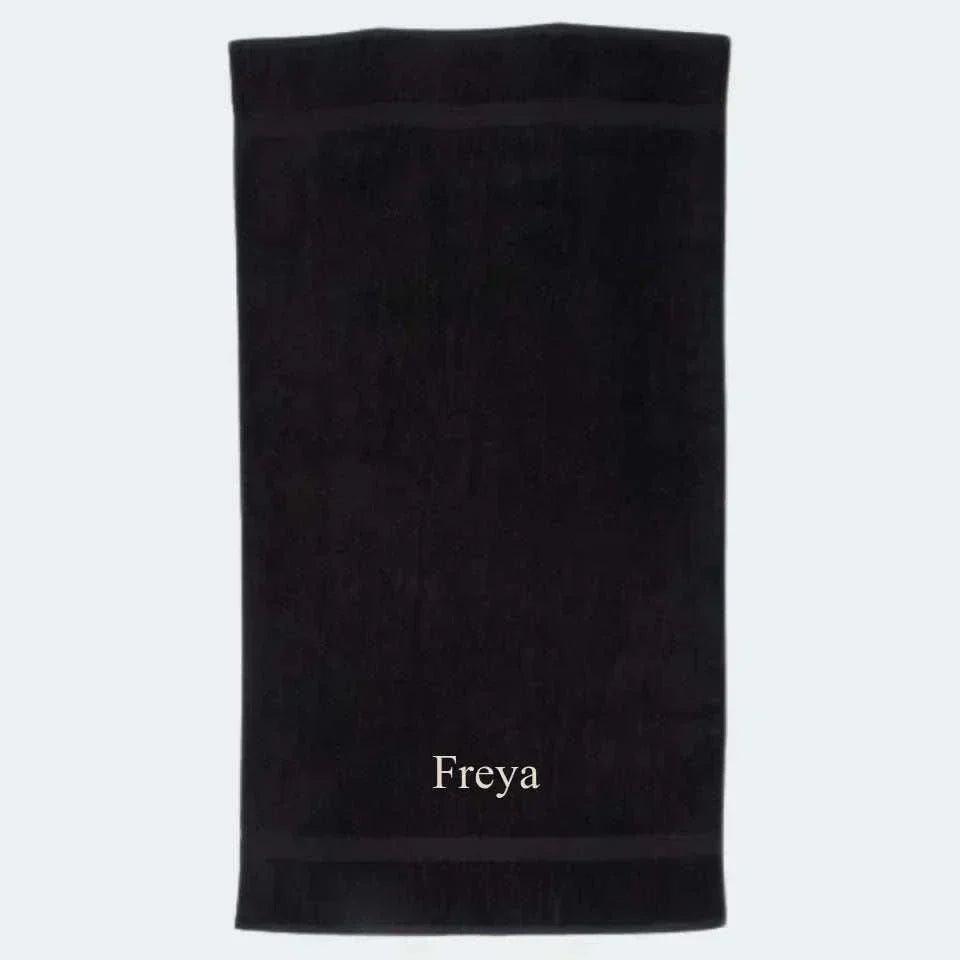 Sort håndklæde Customizer 123Unik Brodering i toppen 50x90