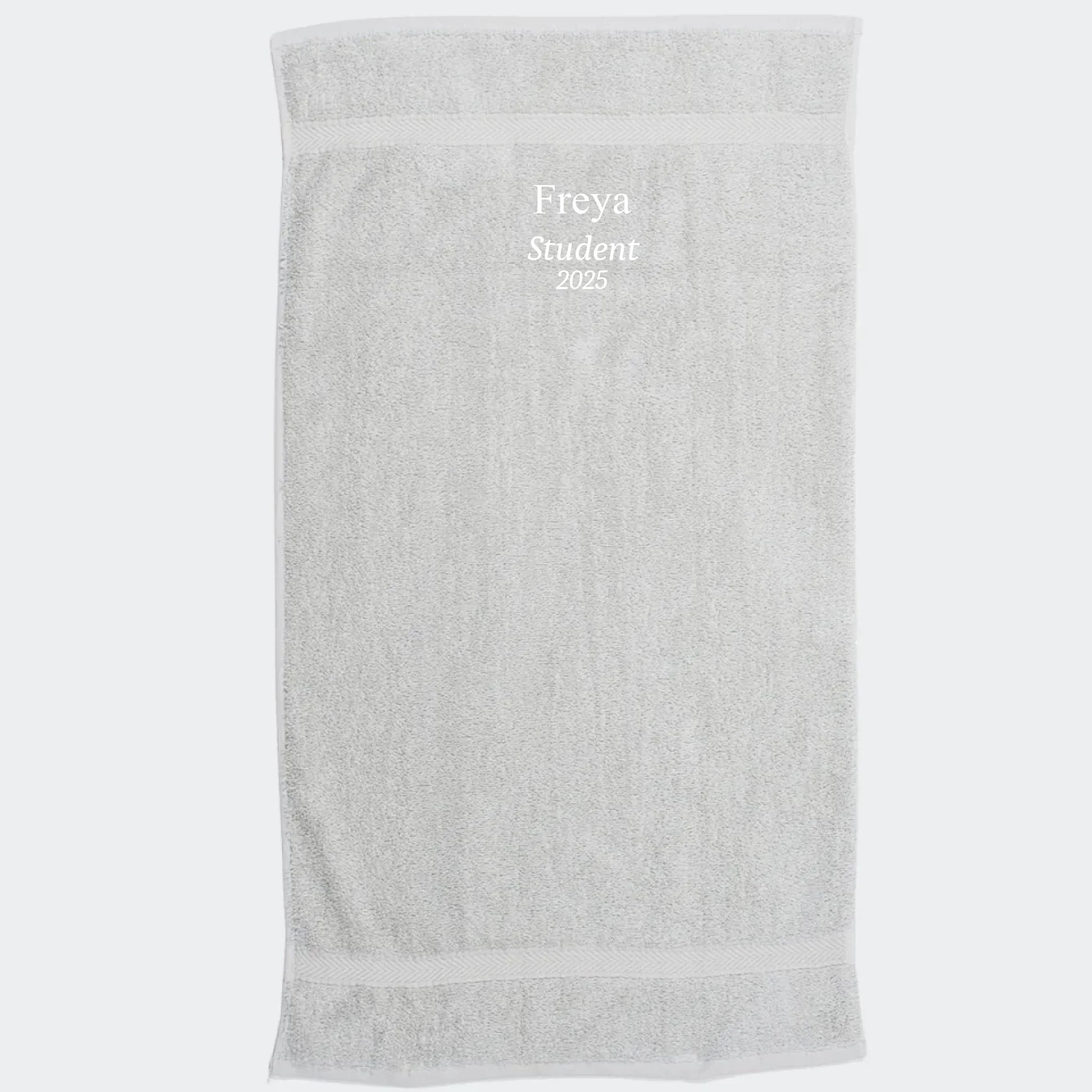Håndklæde til studenten 2025 - flere farver Customizer TeeInBlue Håndklæde med flere linjer Lysegrå 50x90