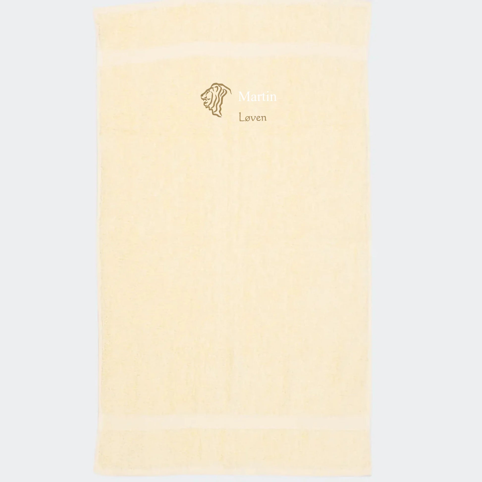 Håndklæde med stjernetegn og navn - Løven Customizer TeeInBlue Håndklæde med flere linjer Natur 50x90