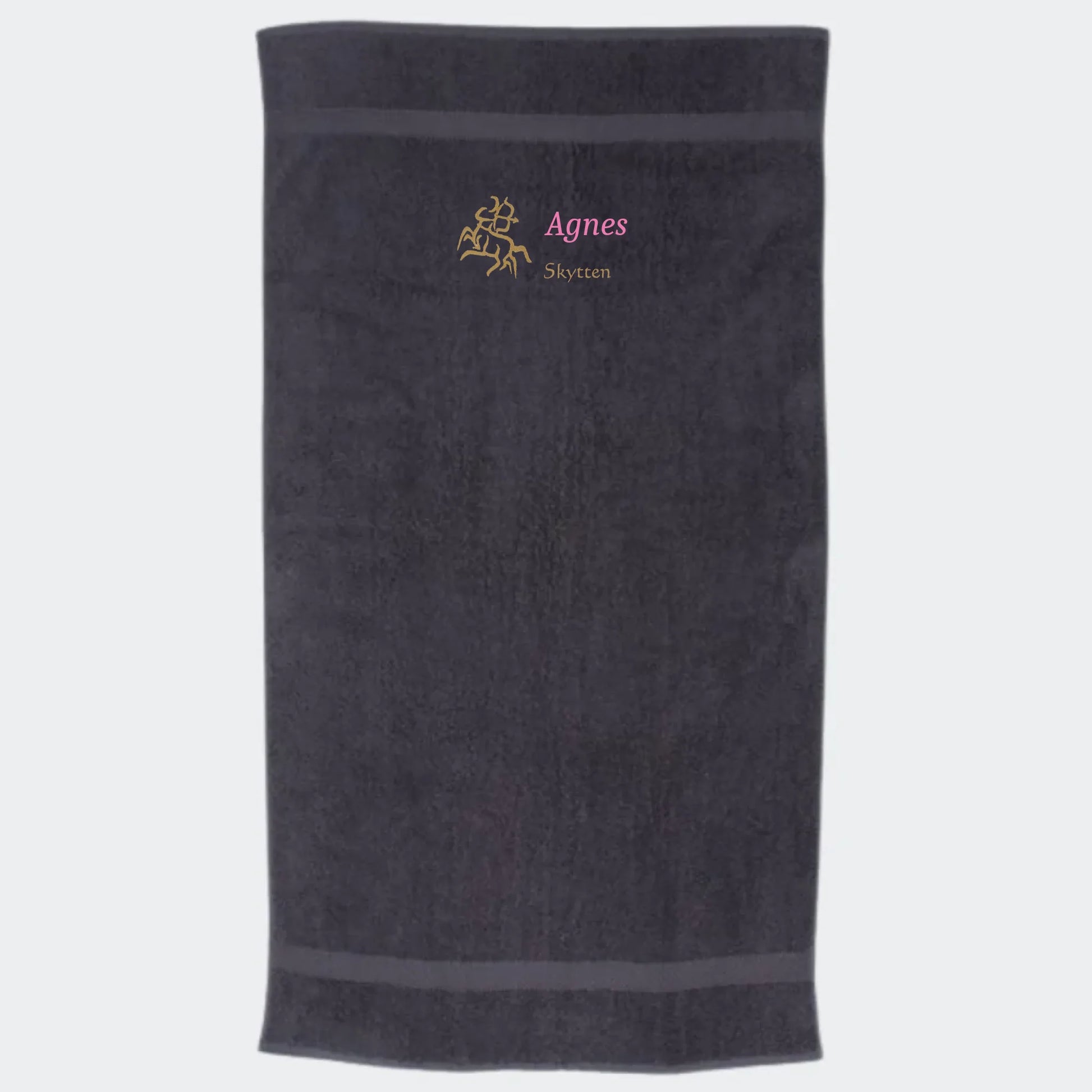 Håndklæde med stjernetegn og navn - Skytten Customizer TeeInBlue Håndklæde med flere linjer Mørkegrå 50x90