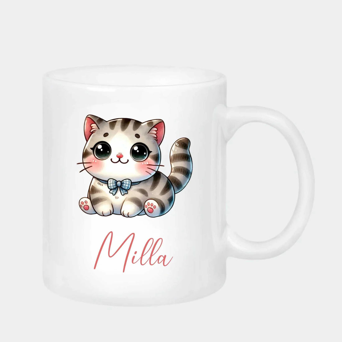 hvidt keramik krus med sødt katte design og navnet Milla trykt foran