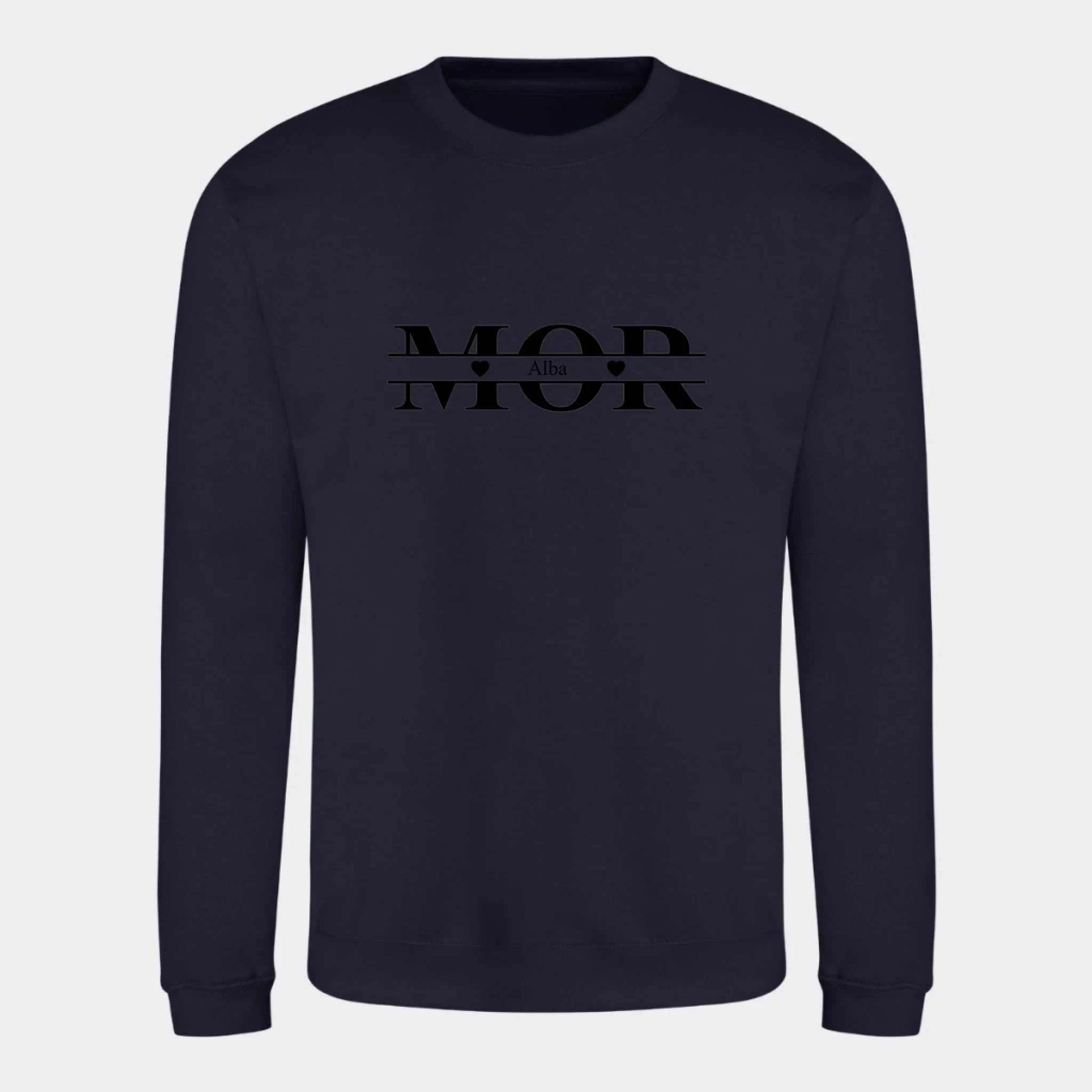 Sweatshirt til voksne - Mor med hjerter og navne Customizer TeeInBlue Print på front French Navy Small