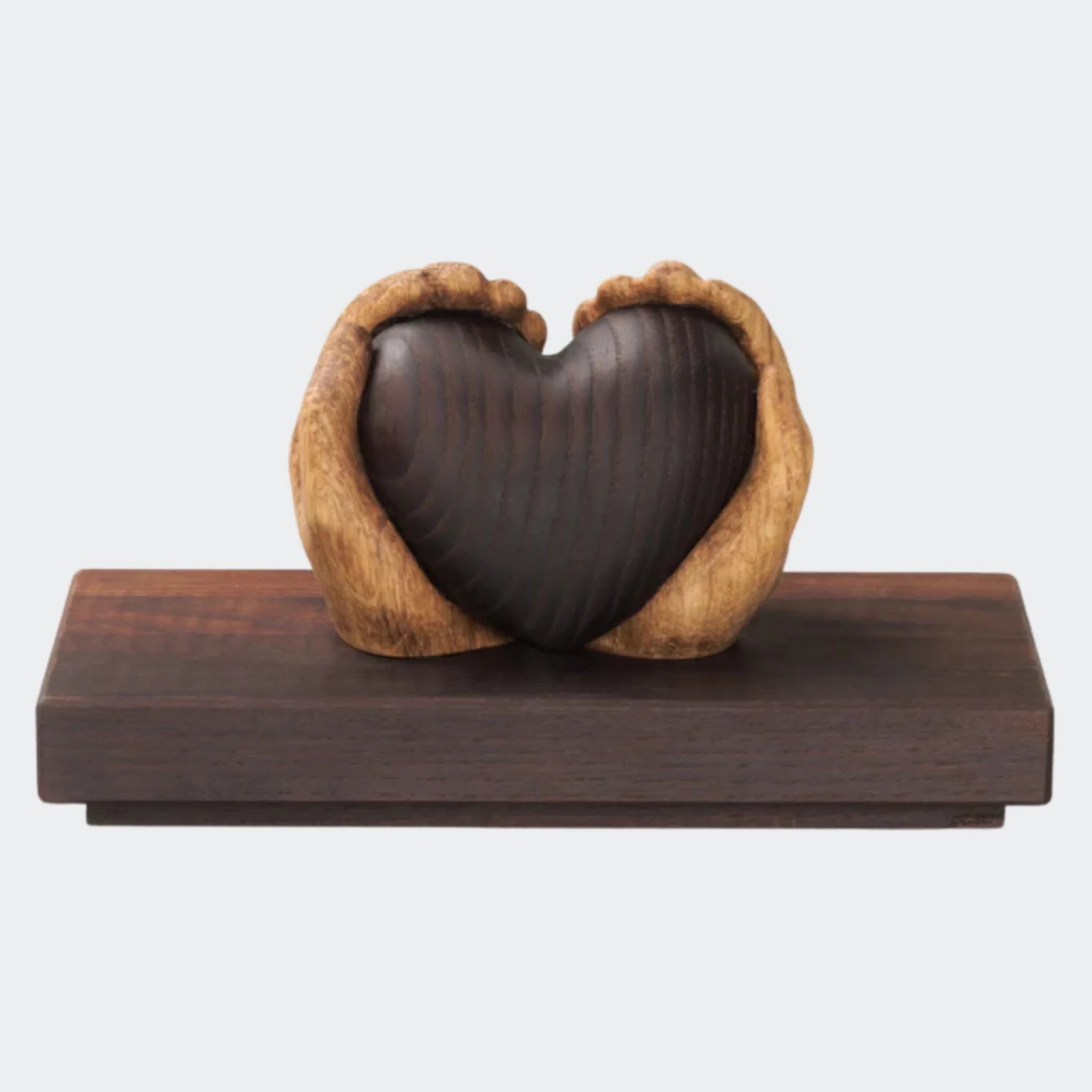 Træfigur – Care af Maya Soele, 18x9cm