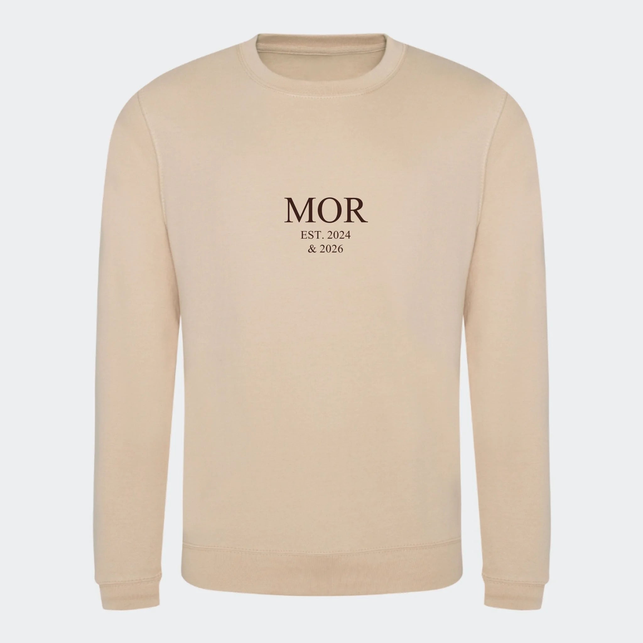 Sweatshirt med broderi til voksne – MOR EST. (Vælg selv tekst og årstal), nude, set forfra