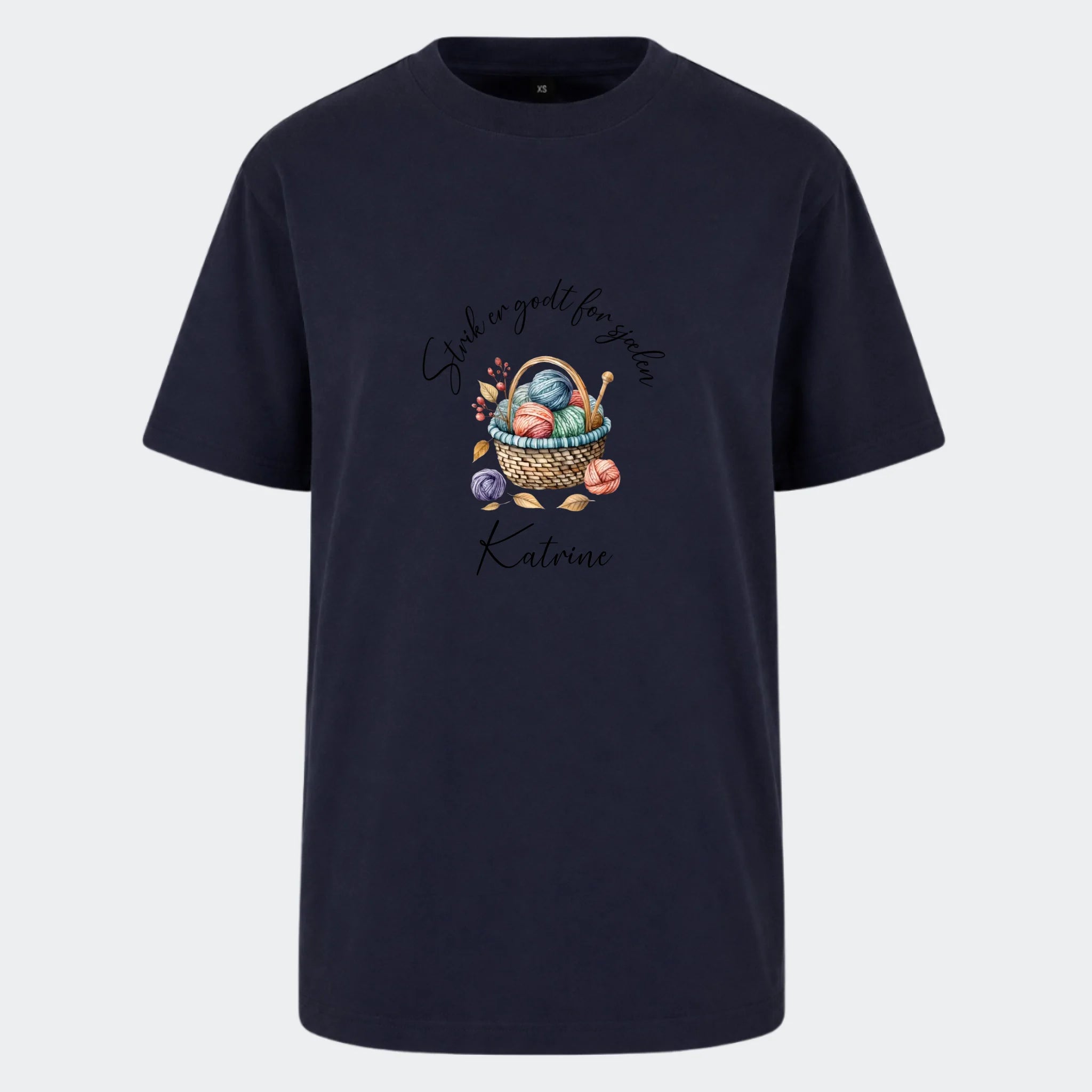 T-shirt – Strik er godt for sjælen. Se motiver, marineblå, set forfra