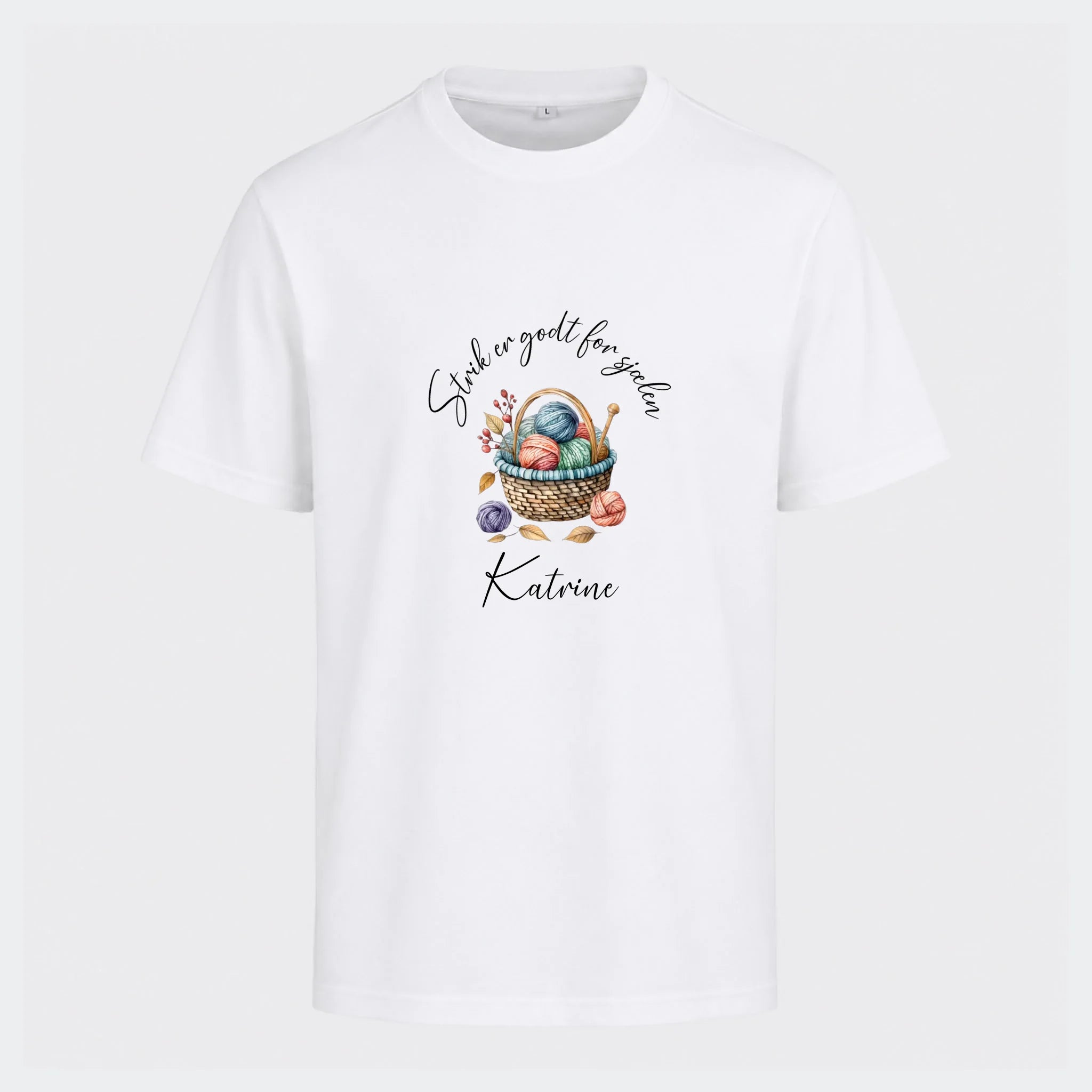 T-shirt – Strik er godt for sjælen. Se motiver, hvid, set forfra