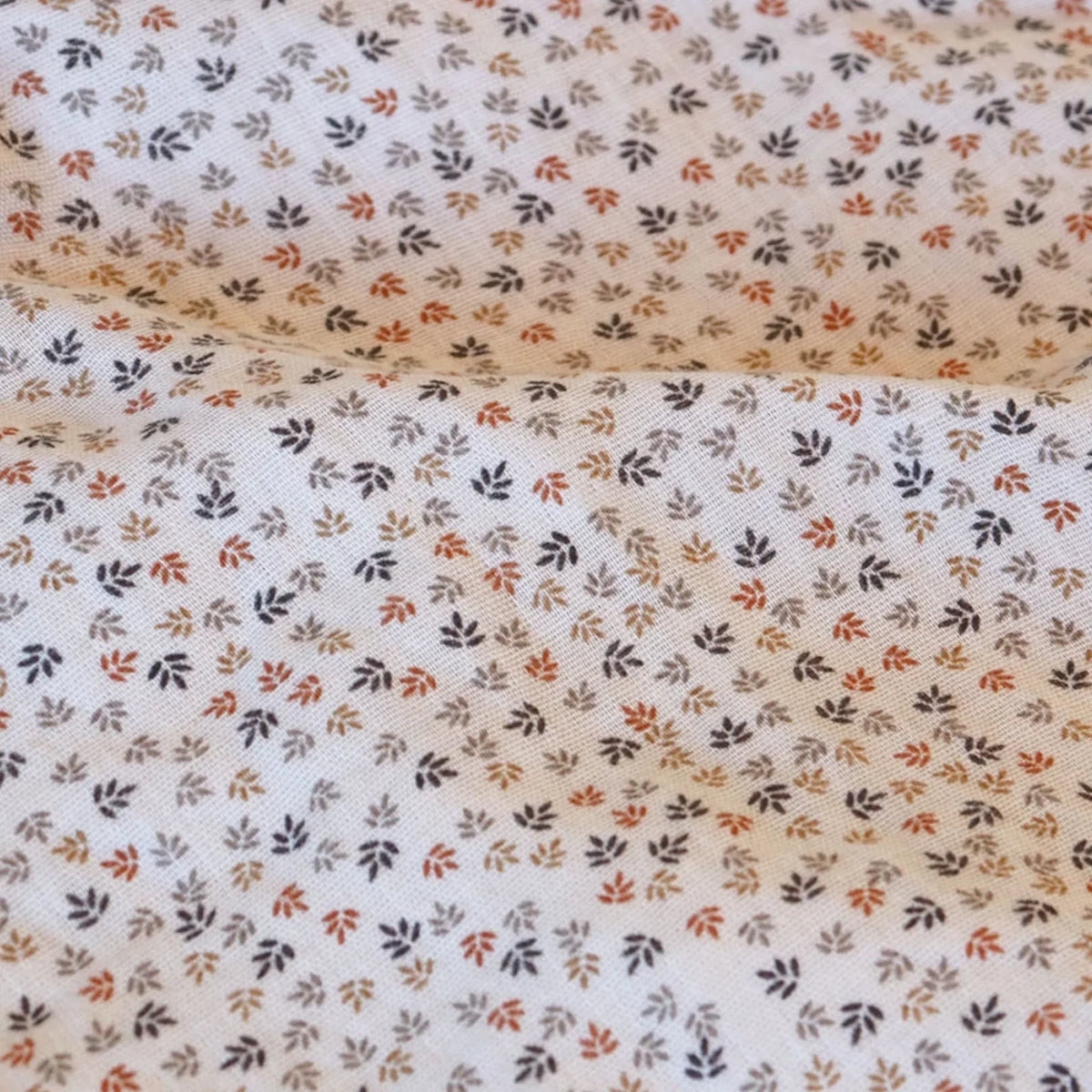 Flor_musselin_poncho-Poncho-NU567-Mix_leaf-1