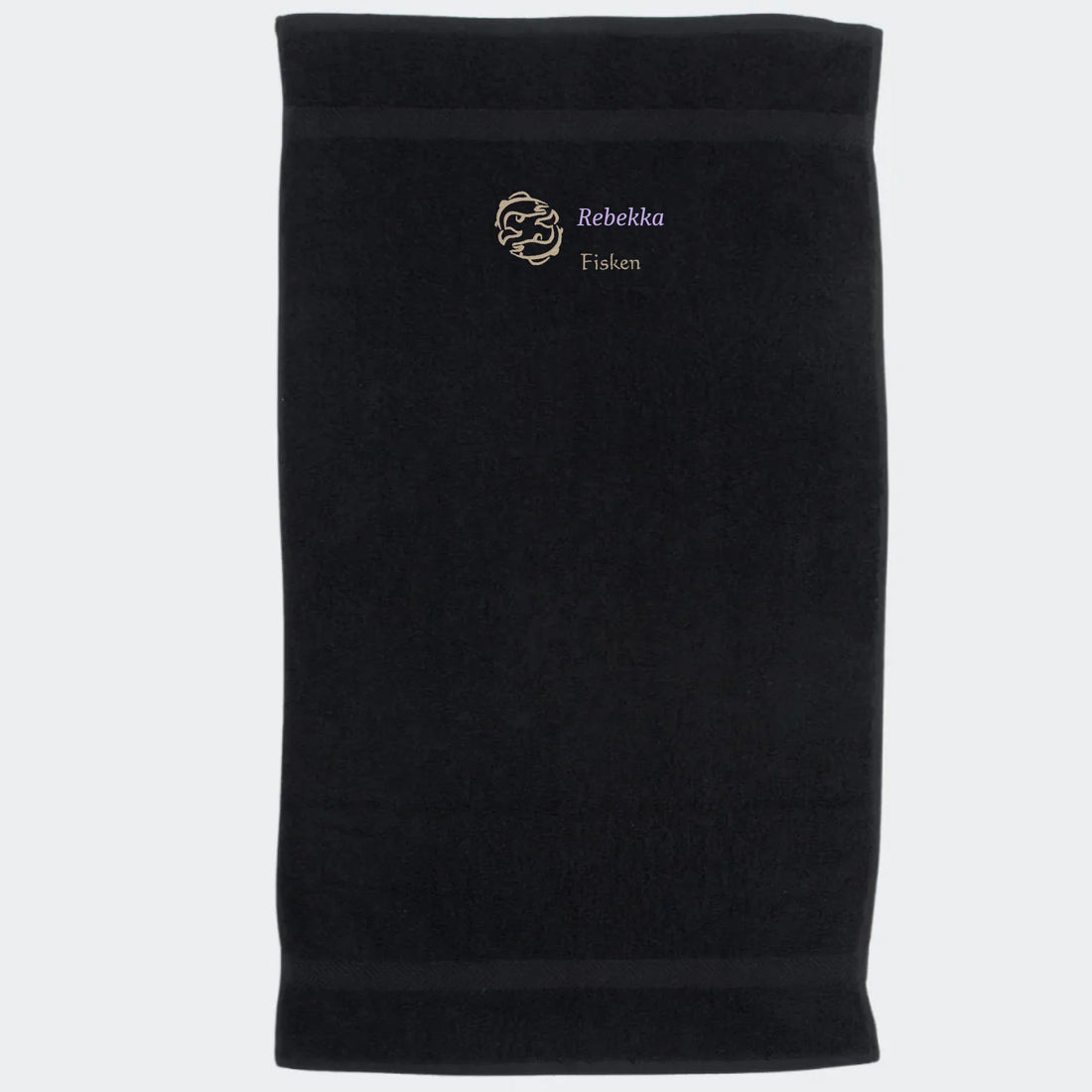 Håndklæde med stjernetegn og navn - Fisken Customizer TeeInBlue Håndklæde med flere linjer Sort 50x90