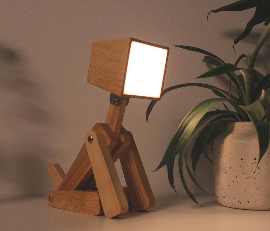 Bordlampe Charlie - Moderne Trælampe med Berøringssensor og Dæmper Belysning MAGS
