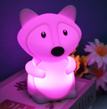 LumiPets ræve-natlampe i silikone og blødt lys på børneværelse