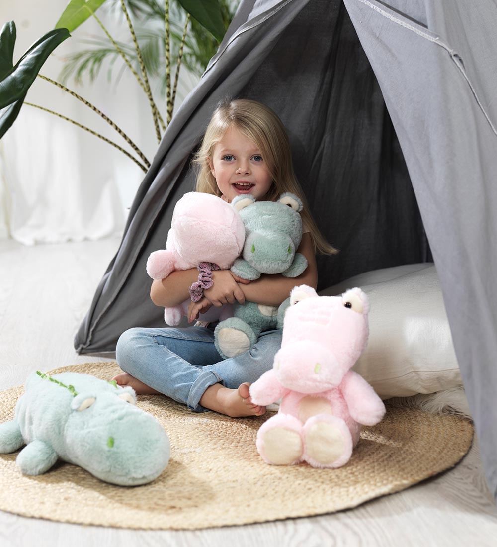 Teddykompaniet krokodille bamse liggende Steve, lysegrøn polyester.