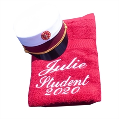 Rødt håndklæde med Student 2024 ( 70 x 130 cm)